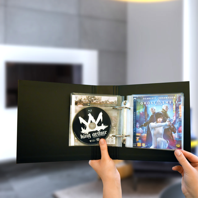 Blu-Ray Bundle, 50 Double Blu-Ray Sleeves with Felt, 2 Binders